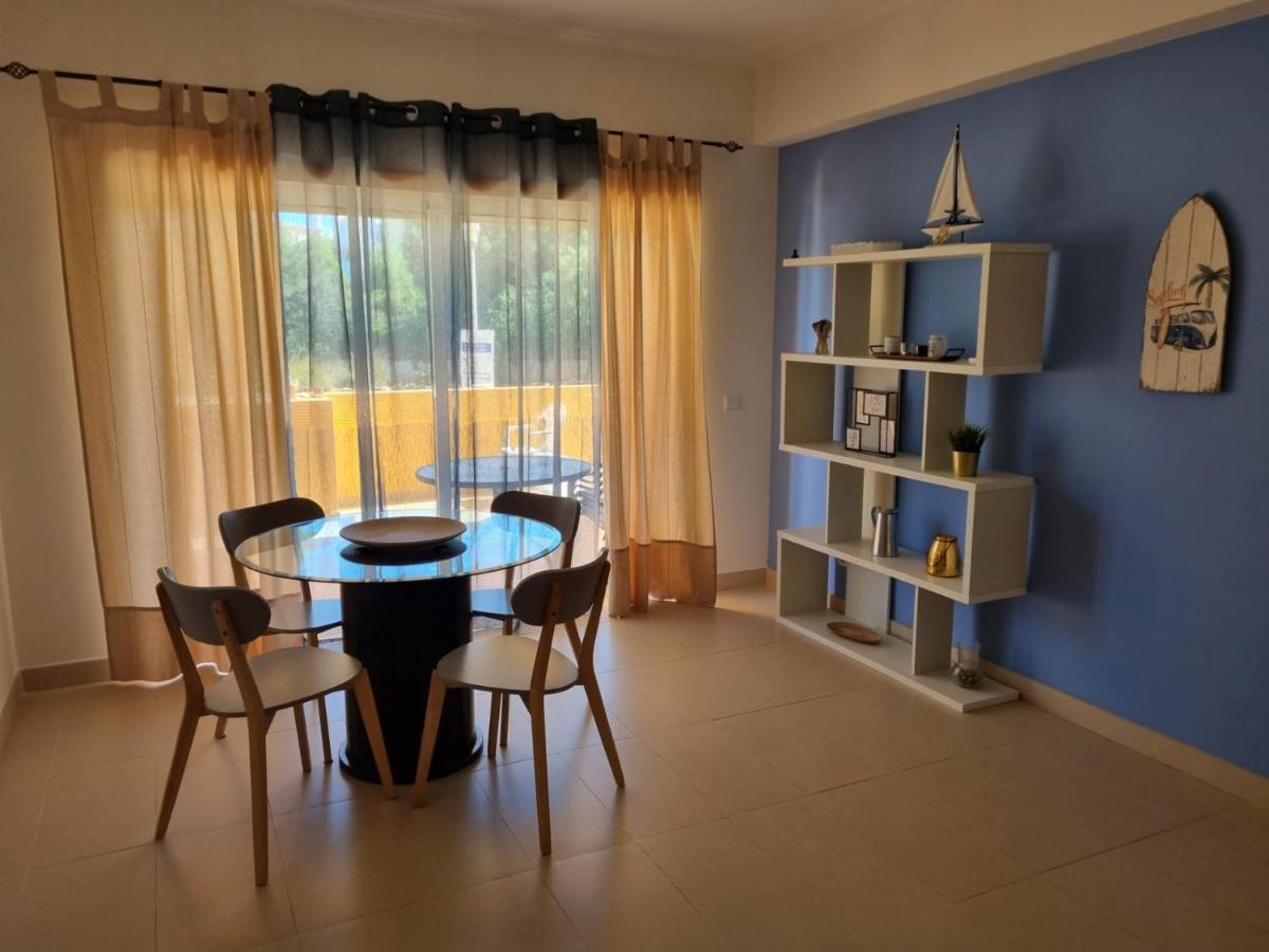 Marinho - 2 Bedroom 2 Bathroom Ground Floor Apartment With Communal Pool And Gardens Conceição Zewnętrze zdjęcie